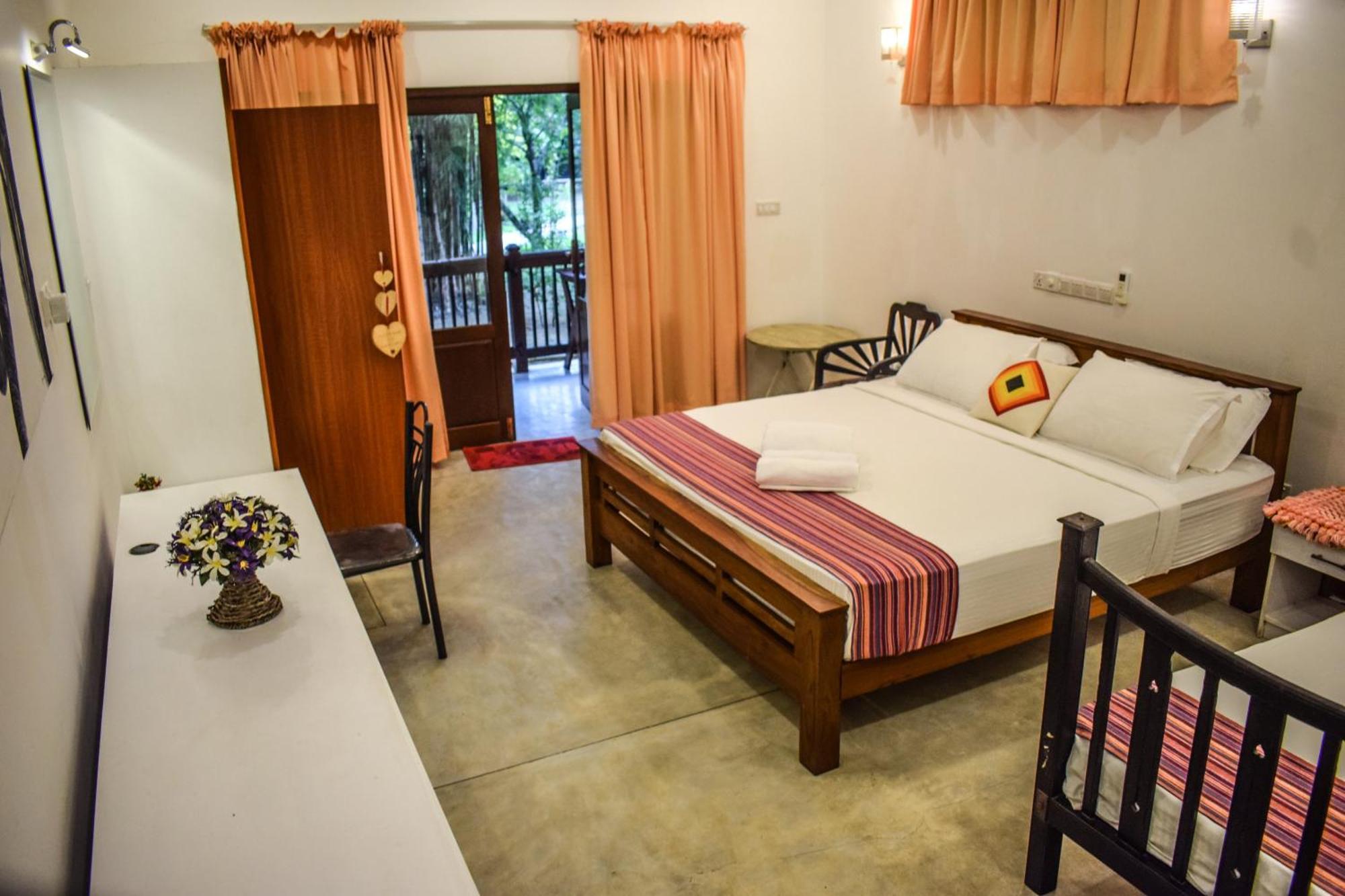 Lawrence Villa Weligama Buitenkant foto