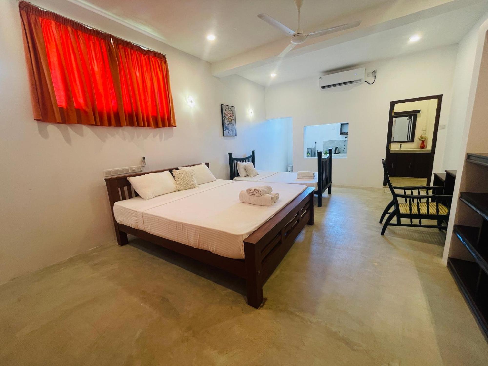 Lawrence Villa Weligama Buitenkant foto