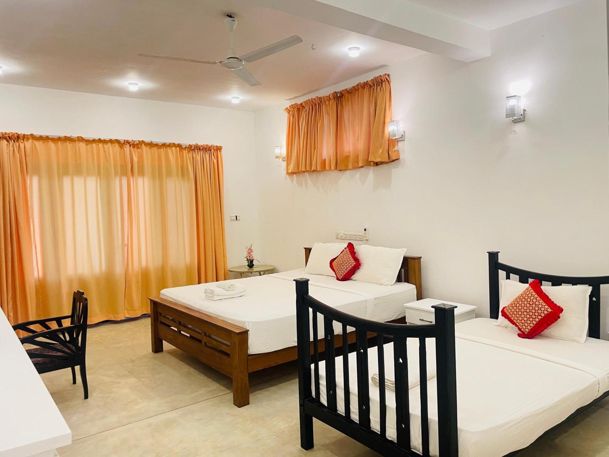 Lawrence Villa Weligama Buitenkant foto