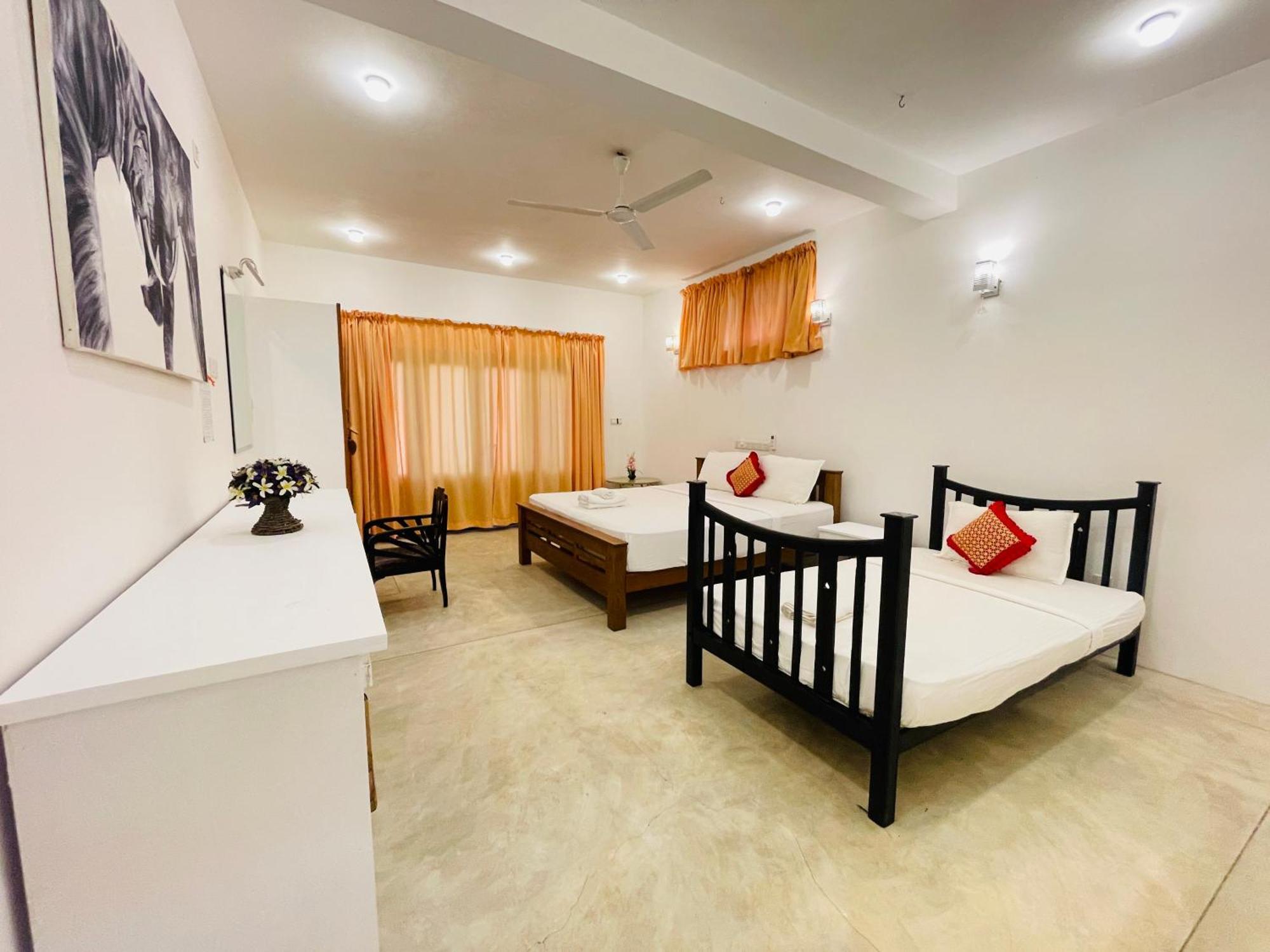 Lawrence Villa Weligama Buitenkant foto